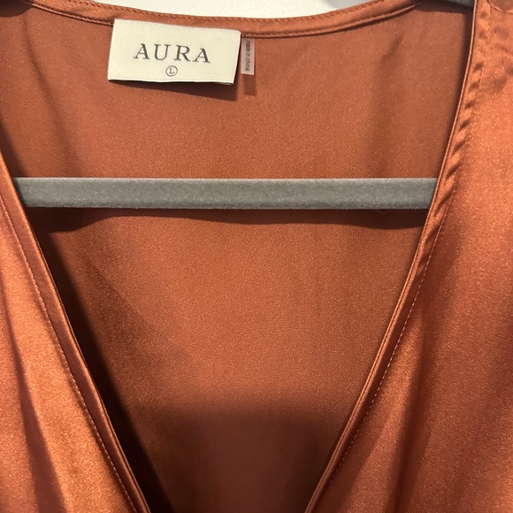 Aura Wrap Dress - Picture 3 of 4